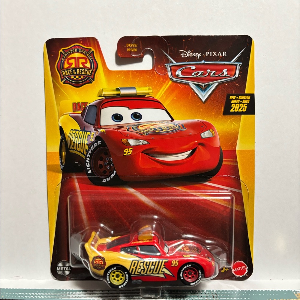 Disney Pixar Cars - Race & Rescue Series - Lightning McQueen